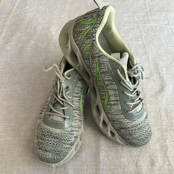 NWOT Athletic shoes - Picture 1 of 7